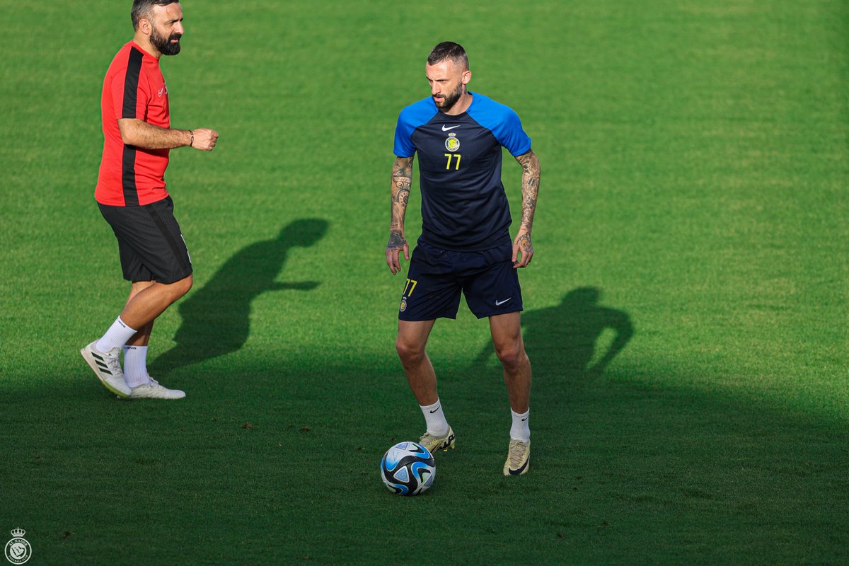 AlNassrFC's tweet photo. استعـدادٌ للقـاء الاخـدود 🔜 https://t.co/IKN3NtVpMz
