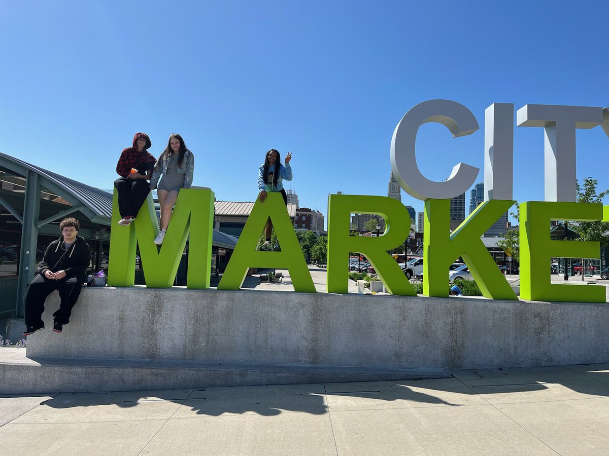 Lewis and Clark Academy tweet media
