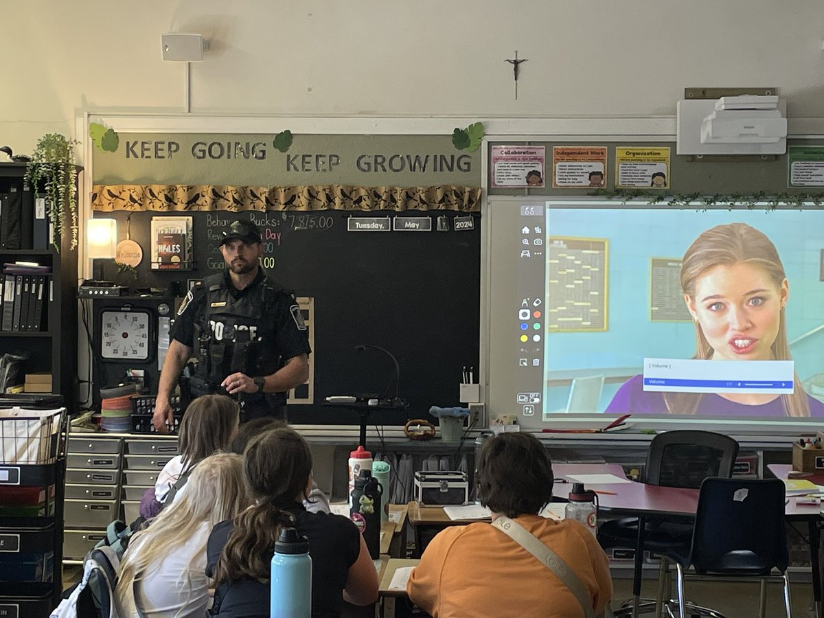stalphonsusces's tweet image. Thank you Constable Eastwood for visiting our Gr 6 students today! #PVNCBeingcommunity #PVNCBeingwell @PtboPolice #CEW2024