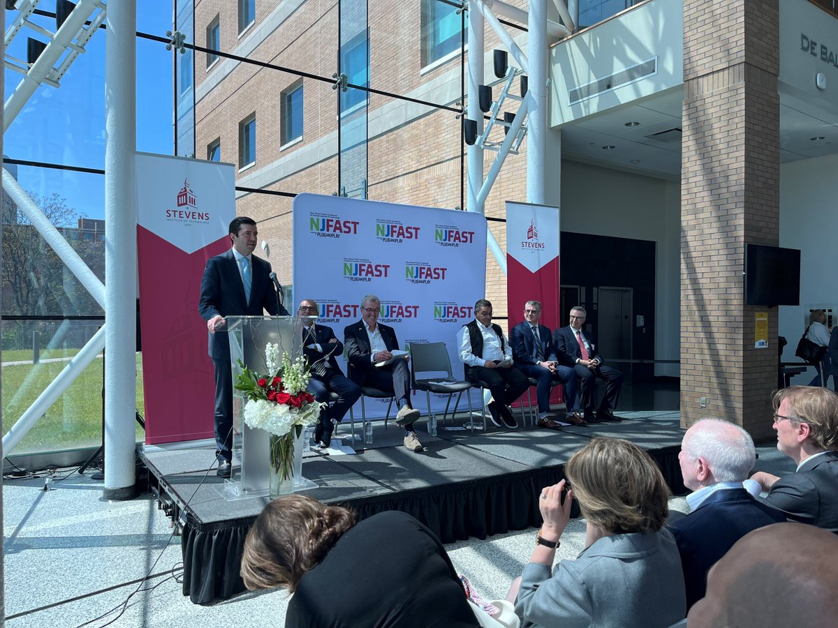 .@GovMurphy announced that the NJEDA and @PlugandPlayTC have launched the Fintech Accelerator at Stevens Institute of Technology (NJ FAST), serving as a hub for financial technology and insurance technology startups. Click here for more: nj.gov/governor/news/…
