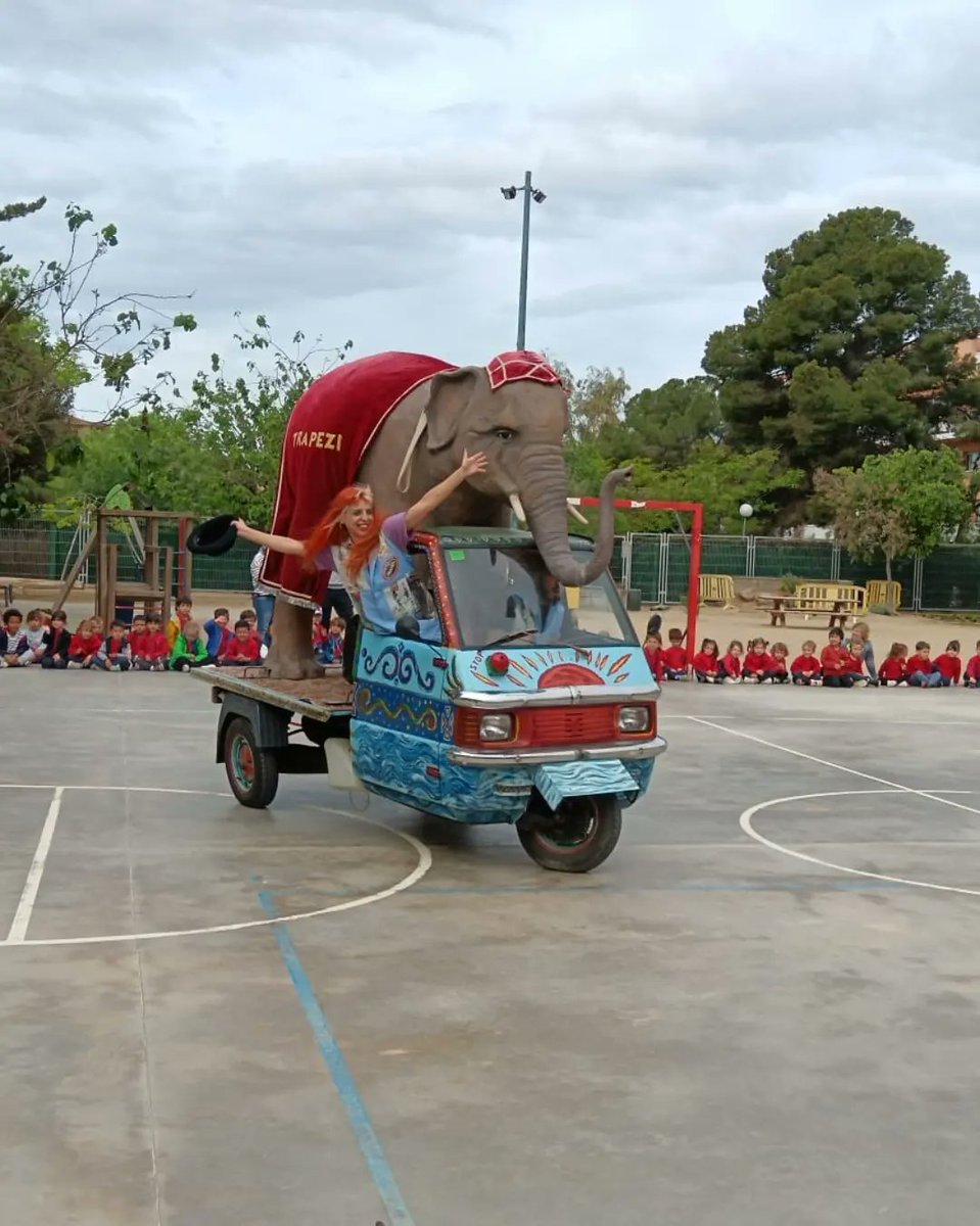 Trapezi 2024! La Fira del Circ arriba de nou a Reus i el seu elefant ha passat per la Montsant! No us la perdeu aquests dies!

trapezi.cat

#escolamontsantreus
#trapezi #XEPR
