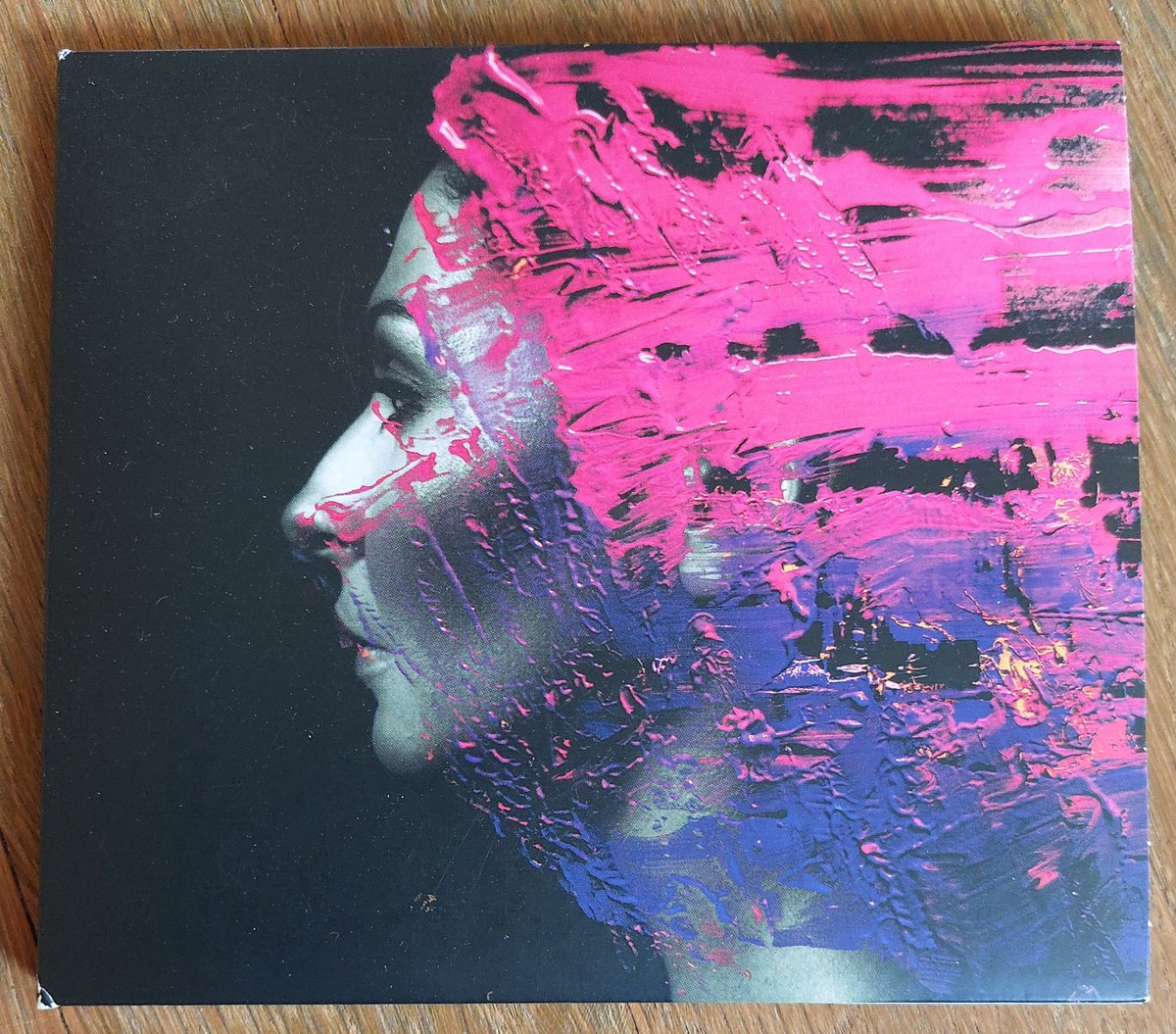 #StevenWilson is altijd een goede @nachtplaten keuze, deze keer met zijn album #HandCannotErase 😎🎸