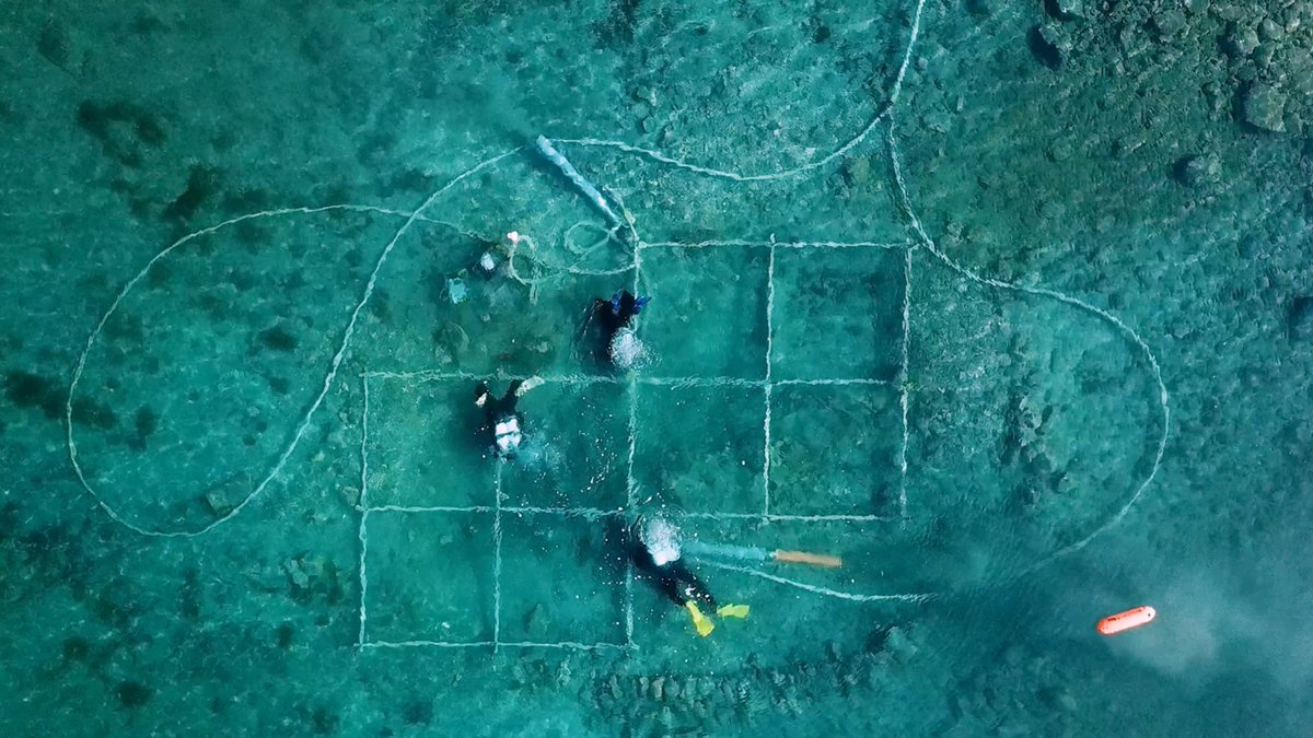The team recently completed the first episode of the season. Any guesses on what the underwater grid is being used for here? ✏️Hint: it’s not a giant game of Tic Tac Toe.