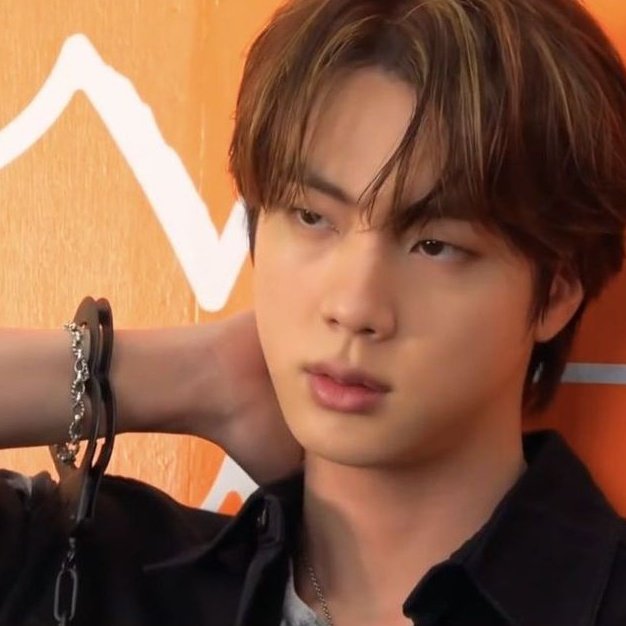 When Seokjin does this >>> look