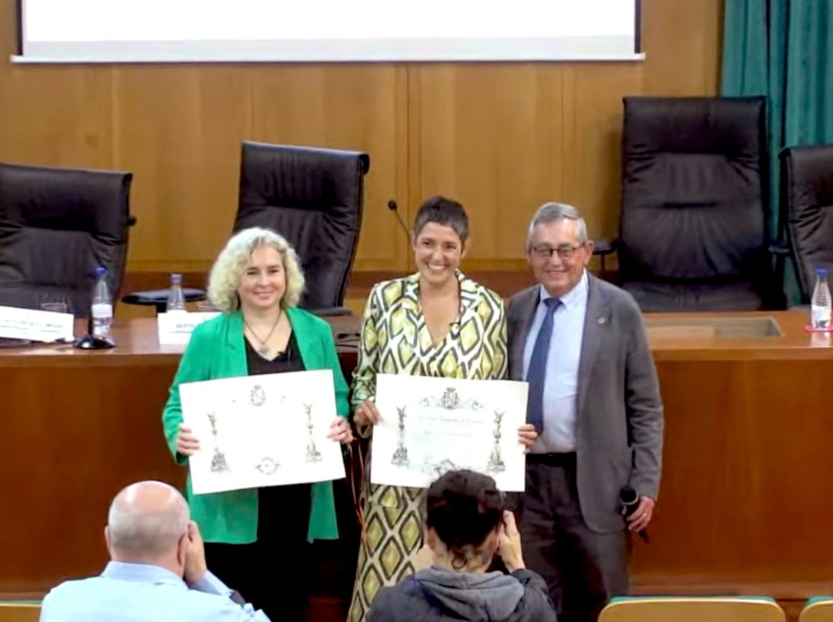 Berta Martín-López, inspiradora como siempre❤️

Enhorabuena por este reconocimiento tan merecido!! 😊

Si quieres saber más sobre las relaciones socio-ecológicas te animo a que veas su charla (a partir del min 60)👇🏻

youtube.com/live/gvgcTOHAO…