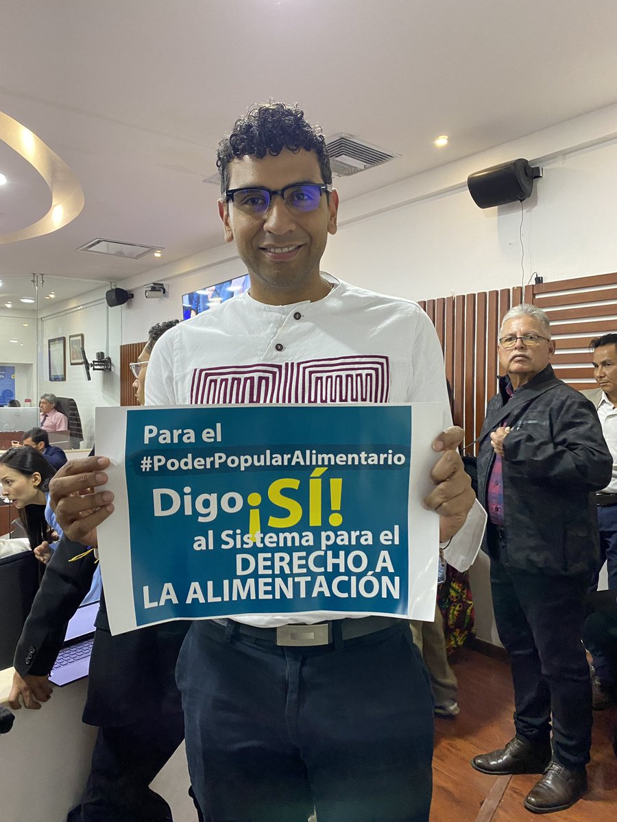 eduardsarmiento's tweet photo. #Atención |🥳 Celebramos la aprobación en comisión séptima de nuestro proyecto que crea el Sistema para la Garantía progresiva del Derecho a la Alimentación 🌽💪🏼
Resaltamos la creación de consejos territoriales que permitirán el #PoderPopularAlimentario y la gobernanza. https://t.co/IZK0YCeQXl