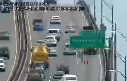 LBacques's tweet image. 12:45pm.. The right lane is blocked on I-10 East on the Highrise due to a stalled vehicle.