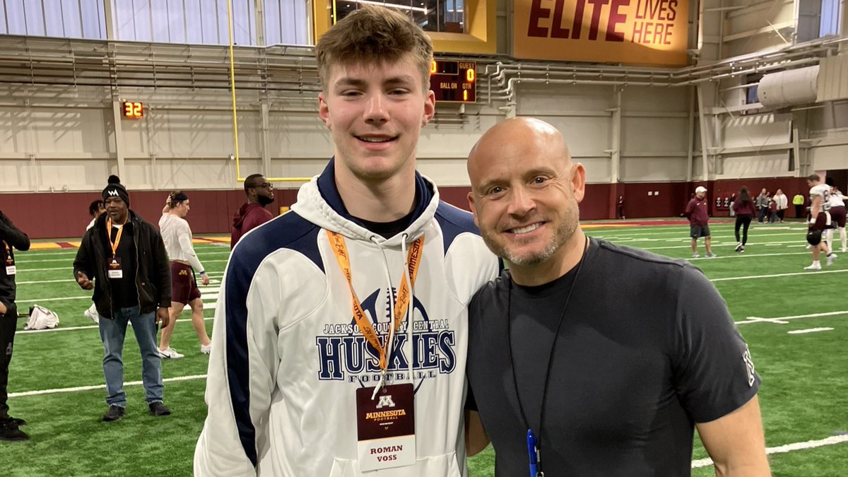 The #Gophers became the first offer for 2026 Jackson County Central athlete @romanvoss2 yesterday, and he's excited about the opportunity. 'It's an honor as it's the home state. I'm very fortunate.' 247sports.com/college/minnes…