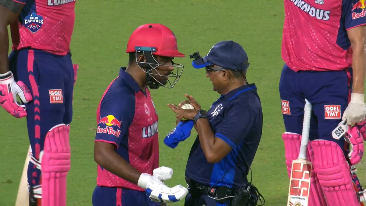 3rd umpire checking wide for 3 minutes. 3rd umpire gave Sanju Samson's decision within a minute.