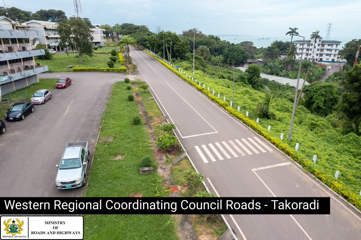 🚧🛣️ ROADS INFRASTRUCTURE UPDATE📌
📍TAKORADI ROADS - W/R

Current state of Western Regional Coordinating Council area roads, Western Region. 

#RoadsForDevelopment 
#Bawumia2024 
#ItIsPossible