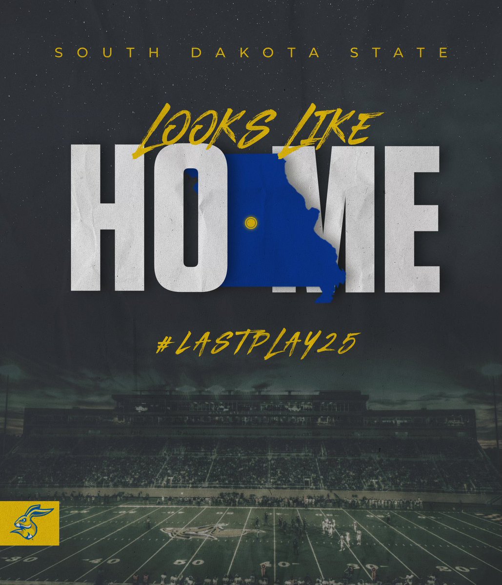 CoachRRouse's tweet photo. 📍 Back at it , love recruiting the state of Missouri‼️‼️‼️#LASTPLAY25
🔵🟡🐰 #MoJacks #RBssss https://t.co/YQlJXWpFlO