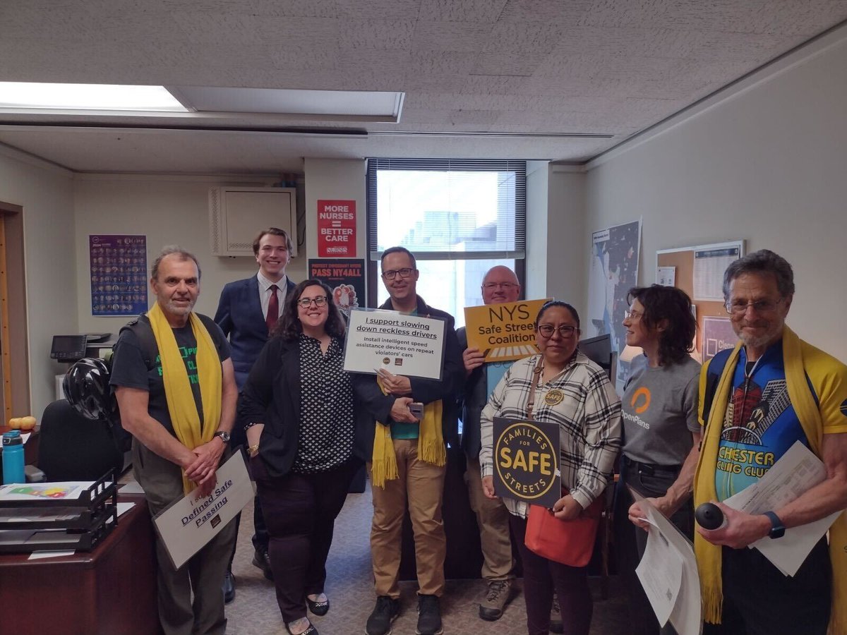People from all across NYS who care about street safety are in Albany today talking to elected officials and staff about the need to pass the SAFE Streets Package. #SAFEstreetsNowNY There is a crisis on our roads and our leaders can put an end to it.