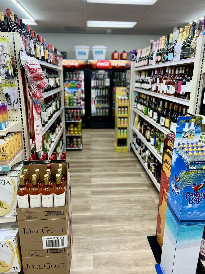 At SG Mart, we redefine convenience with our wide array of snacks and essentials. Running late? Grab a quick bite or a last-minute necessity at our convenience store. Contact us for more information! #ConvenienceStore 
bremertonconveniencestore.com/contact