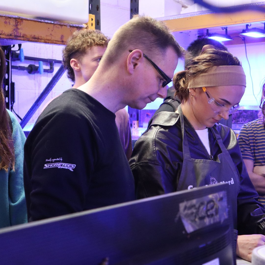 Last week, we had the privilege to host students from Portsmouth University at Coral HQ. It was great to talk about Coral research, fragging and industry as a whole.