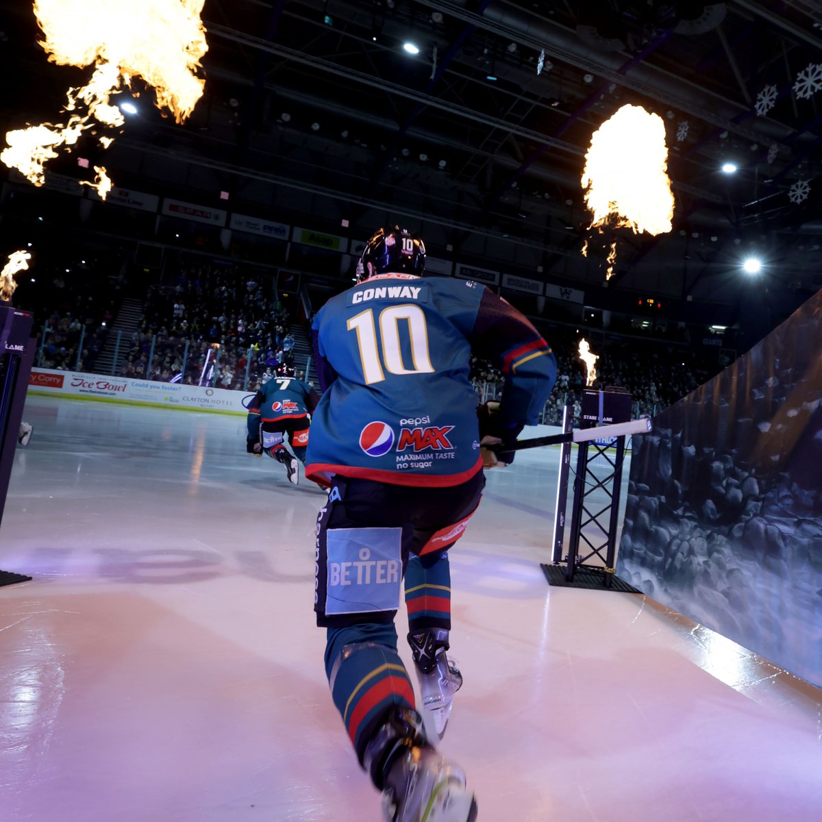 📢 Teal Army, now is the time to treat yourself to a 2024/25 Belfast Giants Season Ticket before the GIANT early bird offer ends! 🔥⬇️ 🎟️ MORE INFO: bit.ly/2425BGSeasonTi… #WeAreGiants #GiantsTogether