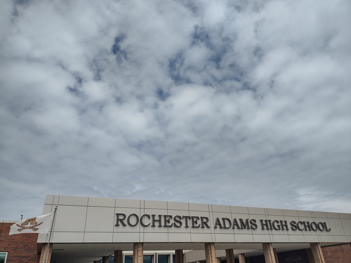 Had a awesome visit this afternoon at Rochester Adams High School. Thank you to everyone for your awesome hospitality. #GoGreen #LetsRide #RecruitingMichigan