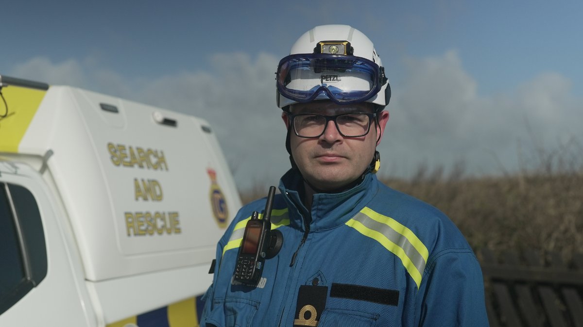 These images are a sneak peek at some of the upcoming stories in Episode Three of Coastguard! What are you most looking forward to in the next episode? Sunday at 8pm on @channel5_tv 📺 #Coastguard #SearchAndRescue #SOS