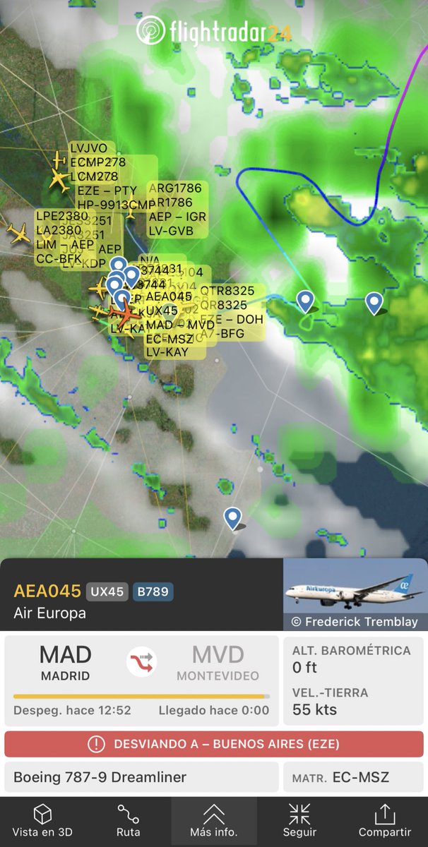 El vuelo UX 045 de Air Europa se desvió a Buenos Aires 🇦🇷 por las condiciones meteorológicas en Montevideo 🇺🇾