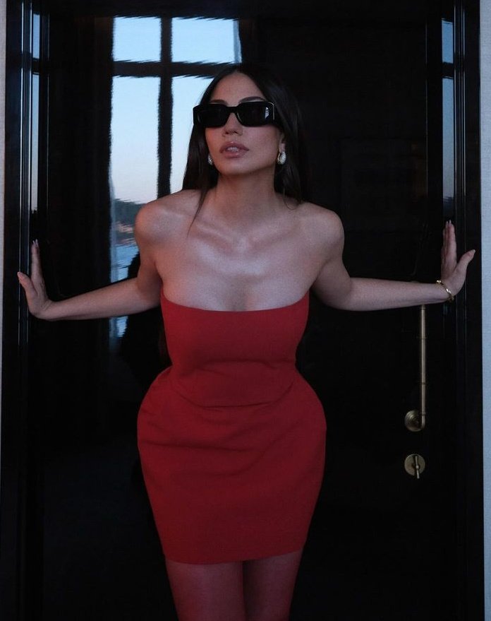 #DemetÖzdemir  dónde vas de rojo???❤️