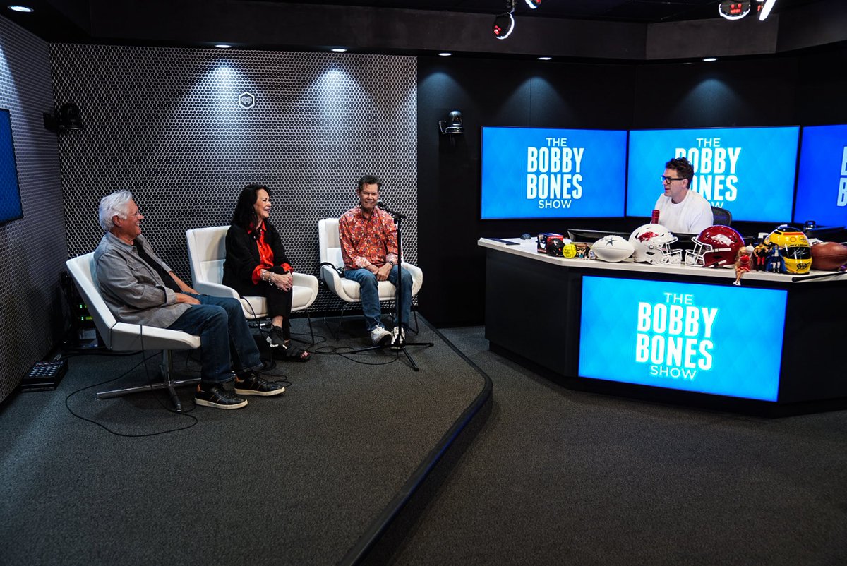 randytravis's tweet image. Randy was thrilled to join the @BobbyBonesShow with Mary &amp;amp; Kyle in the first radio interview for his new single, "Where That Came From!" Check out the full interview for the unprecedented release! -- youtube.com/watch?v=ZGNif0…