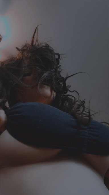 HUUUGE mommyMilkers on my vip pages today!!! What a difference new angles makes!  https://t.co/6SJWbPfI52