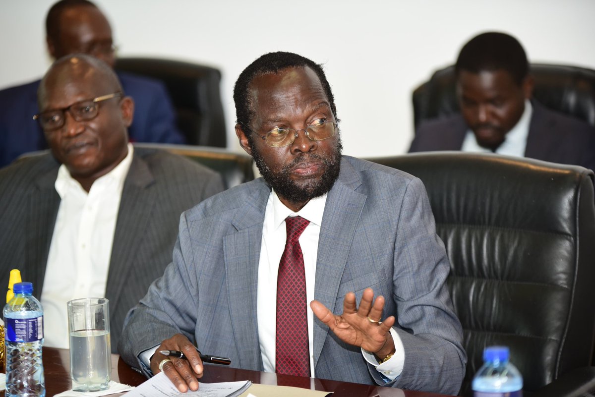 This afternoon, as the Lake Region Economic Block (LREB) governors led by our chairman Gov. Prof. @AnyangNyongo, we held a working consultative session with the Commission of Revenue Allocation. Our discussions revolved around the third revenue sharing among county governments…