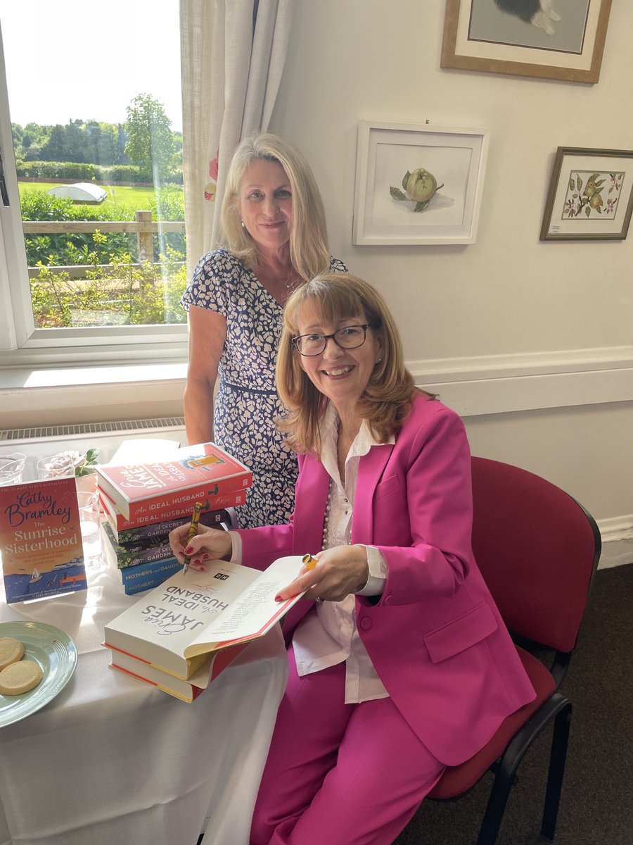 A lovely afternoon event with ⁦@CathyBramley⁩ in Lowdham today, thank you to the Bookcase in Lowdham for inviting me and for everyone who came.