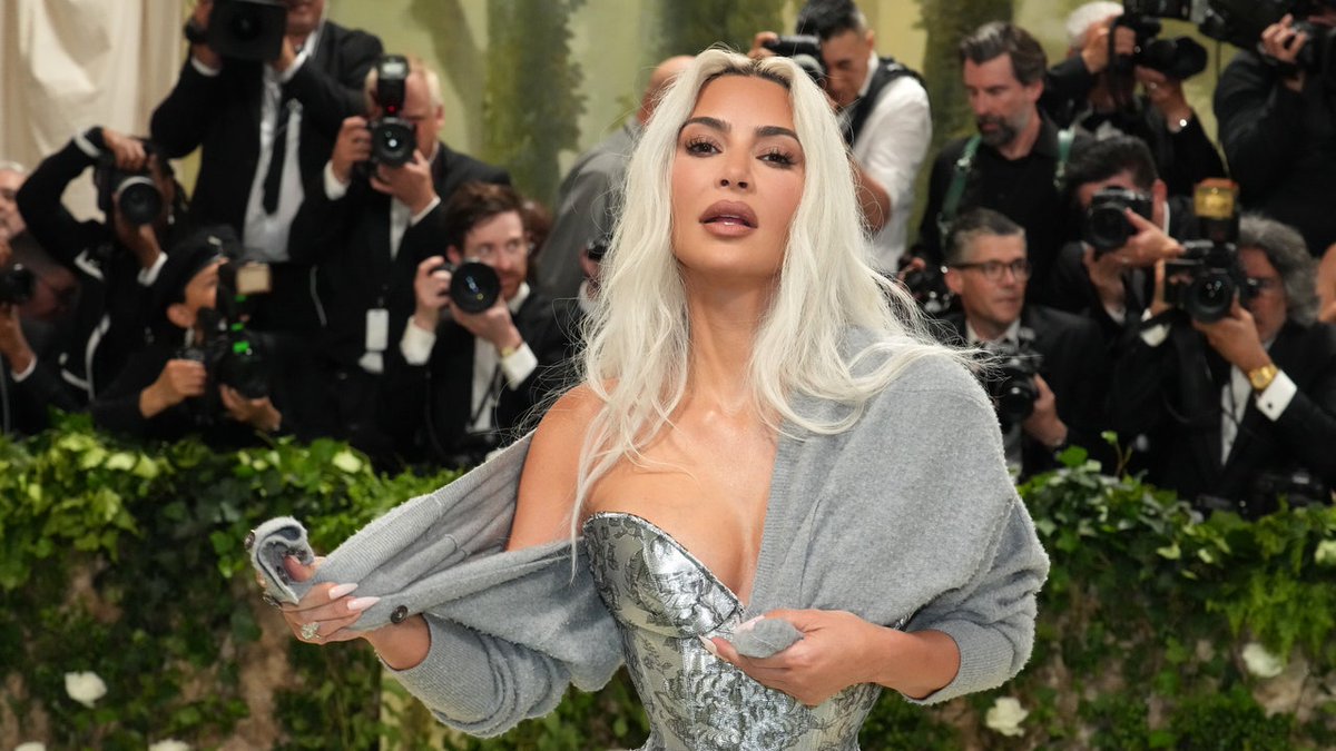 Kim Kardashian’s Met Gala 2024 Look Was Designed for Drama, and It’s Getting Old glmr.co/sRdJmwN