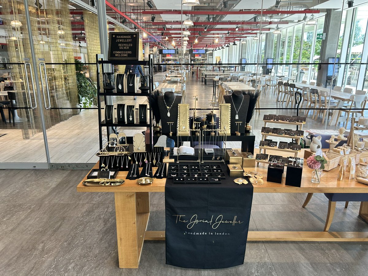 Another super pop up at <a href="/skytv/">Sky TV</a> organised by the fab @idohandmadepopup ! Lovely venue, super customers &amp; amazing fellow businesses 
#thejovialjeweller #skytv #londonpopup #londonmarkets #handmadegifts #graduationgift #bridaljewellery #bridalaccessories #pearls #bridesmaidsgifts