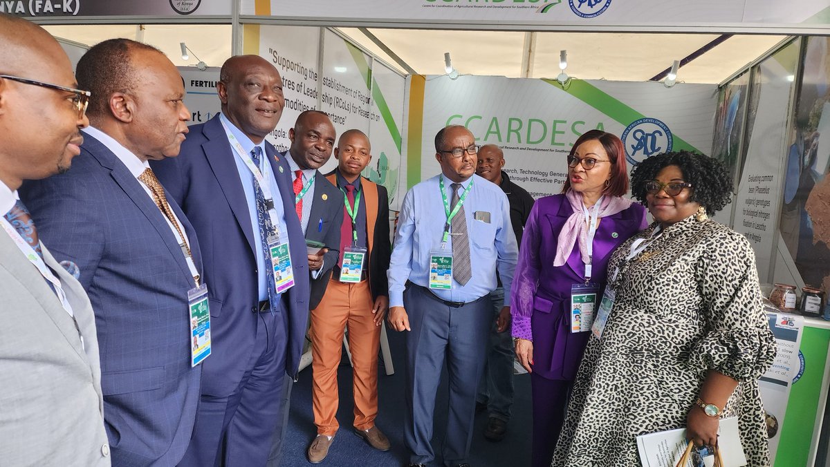 At the #AFSH24, I officially opened the #exhibition and #side_events. I am very impressed with the level of quality innovations of products & solutions by our #MemberStates and #PrivateSector, made available to our smallholder farmers to increase sustainable productivity and…