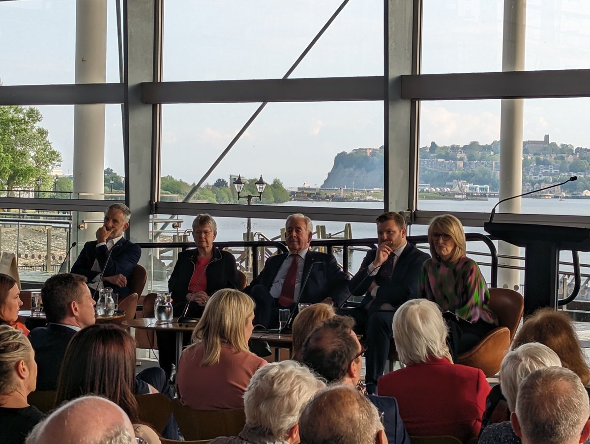 A full house at the Senedd tonight marking 25 years of decisions made in Wales, for Wales 🏴󠁧󠁢󠁷󠁬󠁳󠁿 #Senedd25