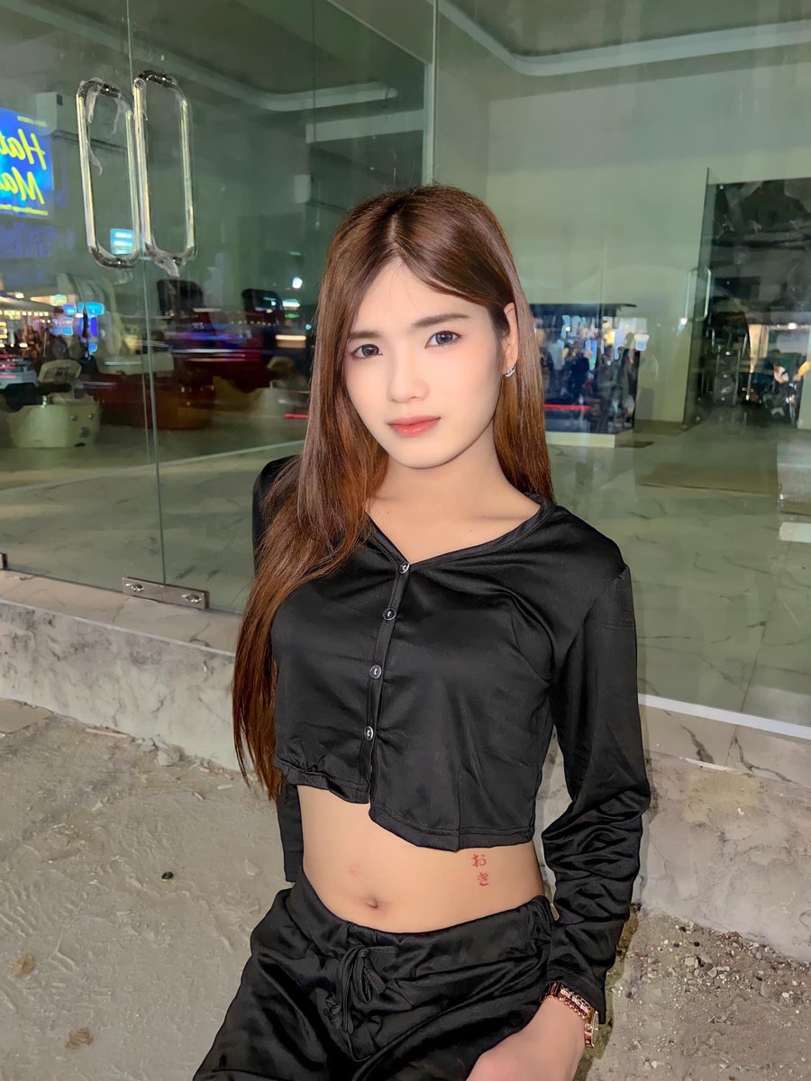 You want to meet me? #Patong #Phuket #ladyboy #สาวสอง #ป่าตอง #ภูเก็ตทักครับ