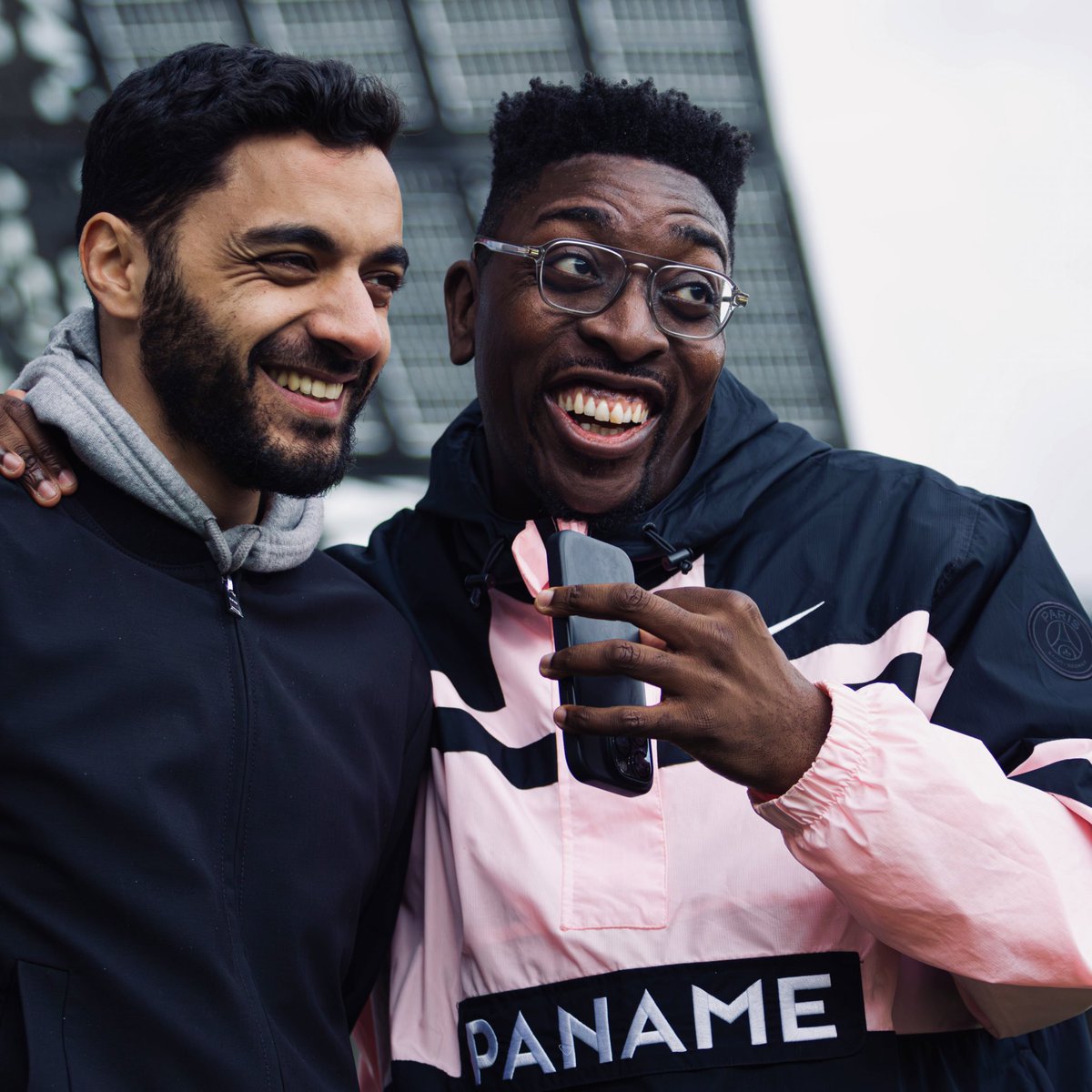 Nanix95's tweet image. 🚨ANNONCE🚨
SÉ-LE-CTIO-NNÉ ! Très heureux de vous annoncer que je serai le visage des réseaux sociaux de @KingsLeague_FR durant la #KingsWorldCup🔥
Direction donc le Mexique pour suivre les aventures de Foot2Rue @AmineMaTue @PiedsCarres @_KingsWorld @SamNasri19