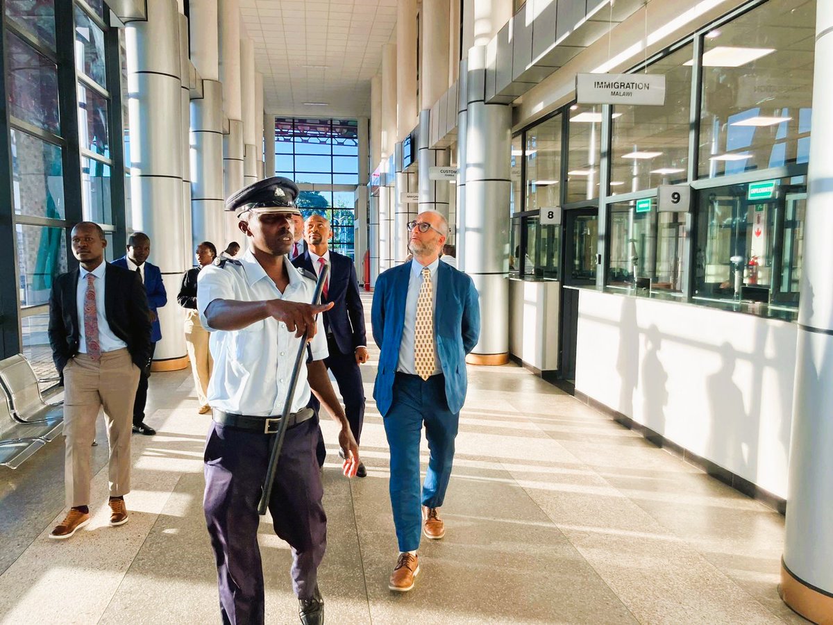 Our gratitude to Malawi for their hospitality & engagement with the delegation representing the #CounterTerrorismCommittee. Joined by @UNODC, @UNmigration & @ESAAMLG, the visit was key in engaging on implementation of #UNSC counter-terrorism resolutions. bit.ly/44vGXU6