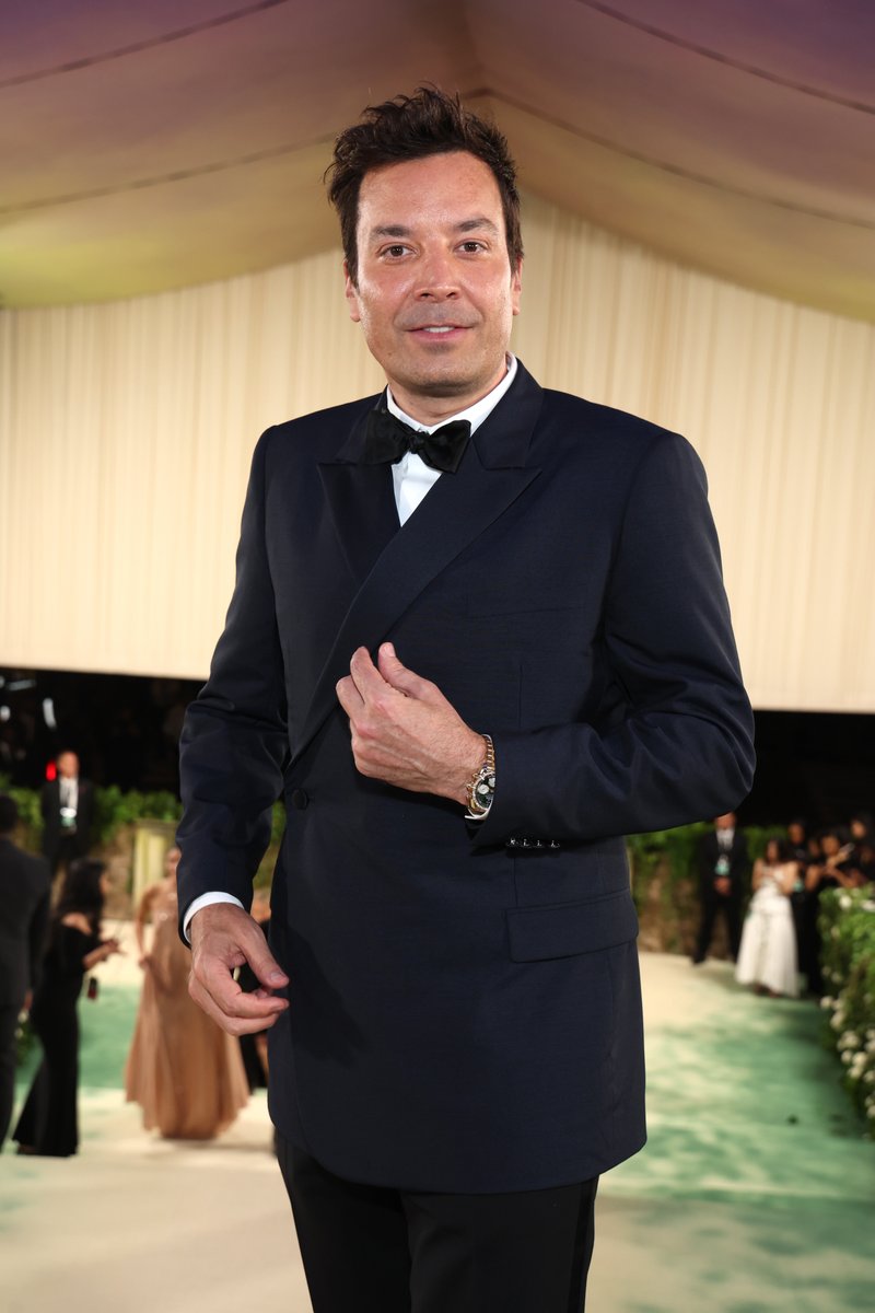 OMEGA at the Met Gala. Friend of the brand, Barry Keoghan, epitomizes sophistication with a De Ville Prestige in yellow gold. Jimmy Fallon was also spotted wearing his choice, a Speedmaster 38 mm. omegawatches.com/Speedmaster38mm

#OMEGA #MetGala 
#BarryKeoghan @jimmyfallon