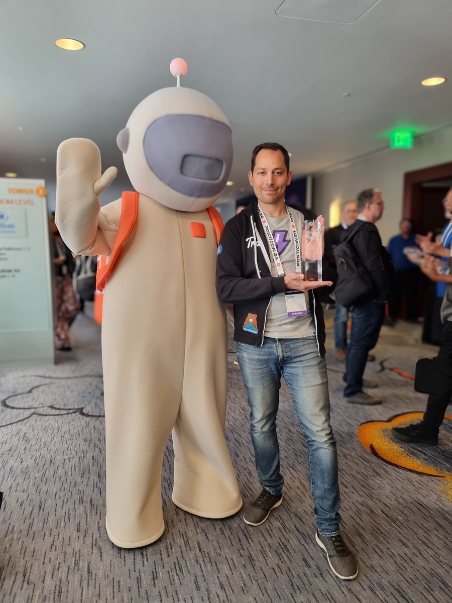 What an honor! Salesforce has been awarded the Best #API Award from @getpostman! 🏆 Thank you #SalesforceDevs for all your work making it easier for #developers to get started with @Salesforce APIs.