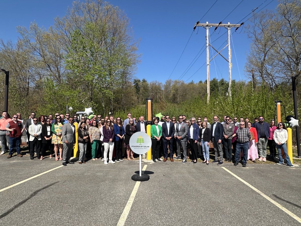 Celebrating NH Energy Week cutting the ribbon for the Merchants Fleet 'AmpedUp' project. As Governor, I will implement a CLEAN Energy Economy Plan to propel New Hampshire into a stronger, brighter future and support more groundbreaking energy initiatives. #NHPolitics