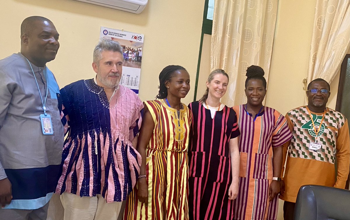 To climax the CwPAMS 2 project visit earlier today at CCTH following a series of patient-centered activities, we had an important exist conference and gift presentations. #GhanaSAPG, #cwpams @frankerr1F @raseaton66 @acolatse_joseph @dr_essah @Amanjkurdi6