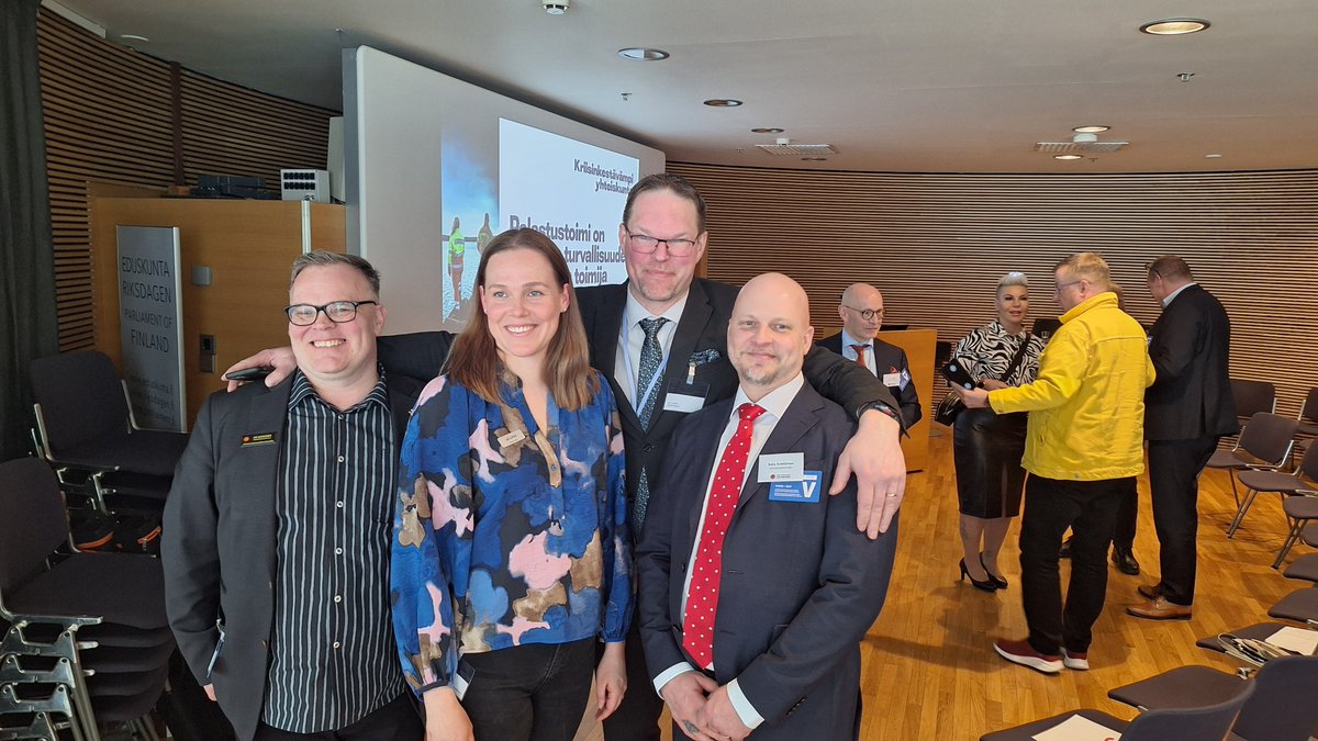 Suomen Sopimuspalokuntien Liitto (@sspl_ry) on Twitter photo Tänään pohdittiin pelastusalan järjestöjen roolia "Kriisinkestävämpi yhteiskunta" teeman kautta. On helppo todeta, että pelastustoimen merkitys sisäiselle turvallisuudelle on kiistaton ja järjestöjen rooli tässä kokonaisuudessa merkityksellinen.<a href="/SSPL_ry/">Suomen Sopimuspalokuntien Liitto</a> <a href="/SPPL_ry/">Palopäällystöliitto</a> <a href="/SPEK_ry/">SPEK</a> Tänään pohdittiin pelastusalan järjestöjen roolia "Kriisinkestävämpi yhteiskunta" teeman kautta. On helppo todeta, että pelastustoimen merkitys sisäiselle turvallisuudelle on kiistaton ja järjestöjen rooli tässä kokonaisuudessa merkityksellinen.<a href="/SSPL_ry/">Suomen Sopimuspalokuntien Liitto</a> <a href="/SPPL_ry/">Palopäällystöliitto</a> <a href="/SPEK_ry/">SPEK</a>