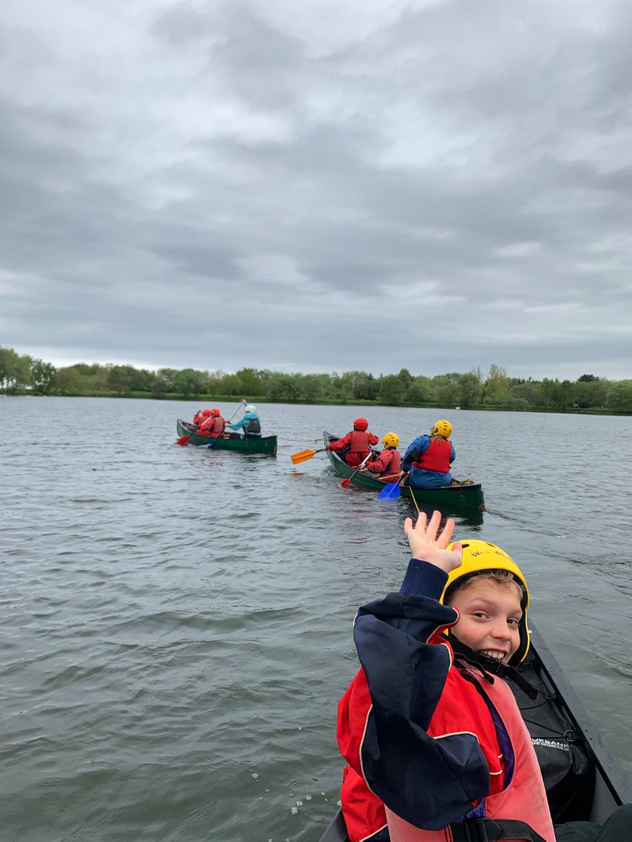 PTPS Outdoor Adventure Club had their first paddlesport session today at the Lagoons! It was a great time out in the canoes with some journeying, games and skills development. Plus, a first time on the water for some of our pupils!🛶#widerachievement #outdoorlearning #paddlesport