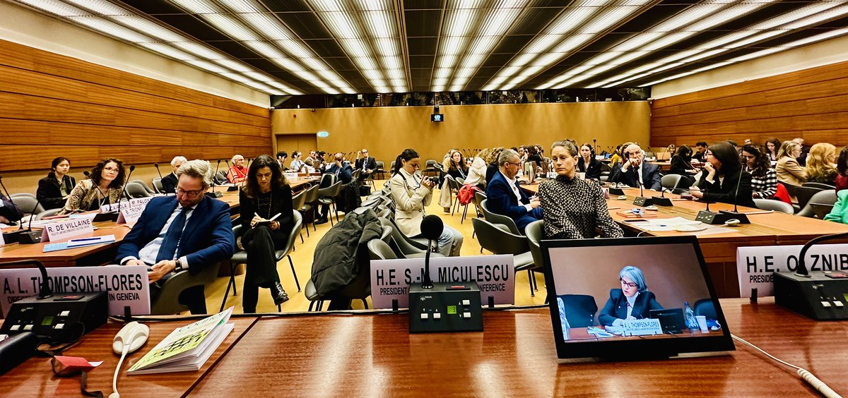 Had the honour to advocate for a Press for the Planet and present the #WPFD2024 Joint Statement co-signed by @UN_PGA, @UNECOSOC President, @UN_HRC President and myself to all Permanent missions, at the UN Office in Geneva. Congrats to @UNESCO Liaison Office and all co-organizers.