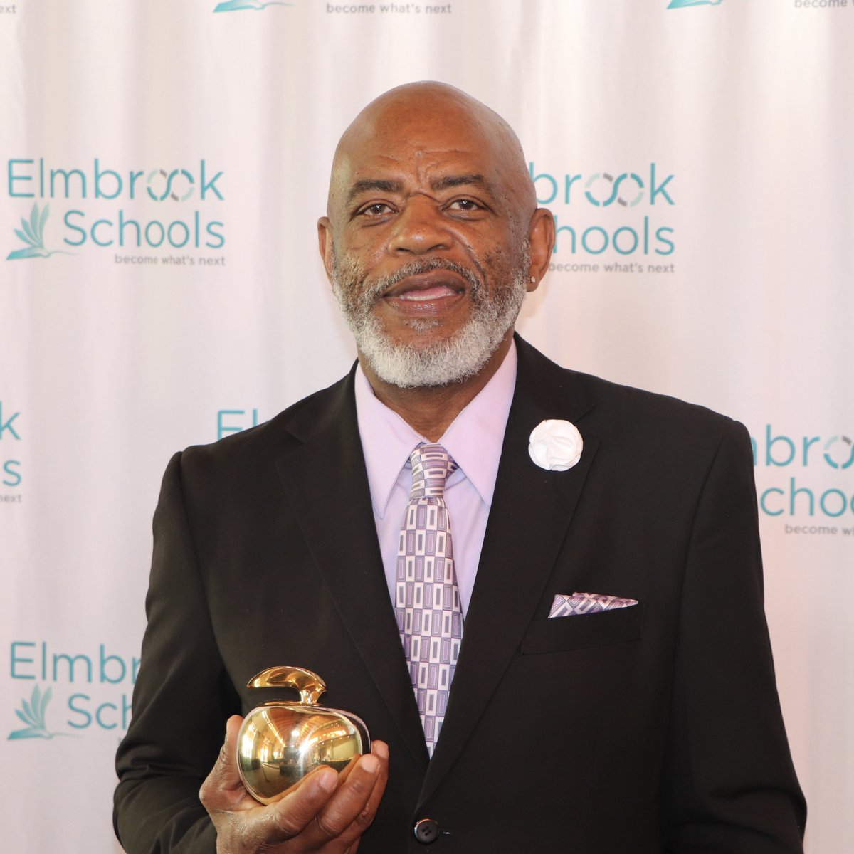 Congratulations to <a href="/BrookEl_SDE/">Brookfield Elem</a>’s Malcolm Ellis, 2024 Golden Apple Recipient for Excellence in Service &amp; Support! #becomewhatsnext