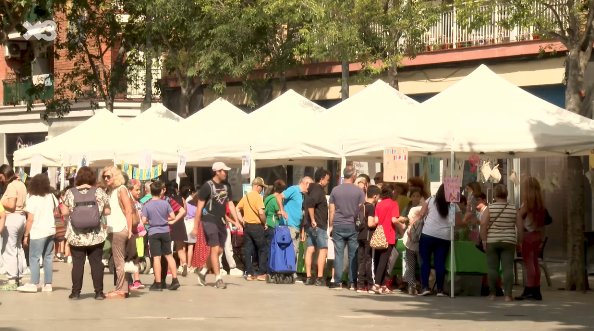 👉#SantFeliu acull el Mercat de Cooperatives Escolars, amb 17 cooperatives que corresponen a 10 de les 11 escoles del municipi

🗓️ Dilluns 13 de maig, de 9 a 12.30 h 
📌Pl. Alfons Comín, al mercat de marxants dels dilluns

➡️Més informació: shorturl.at/ain18