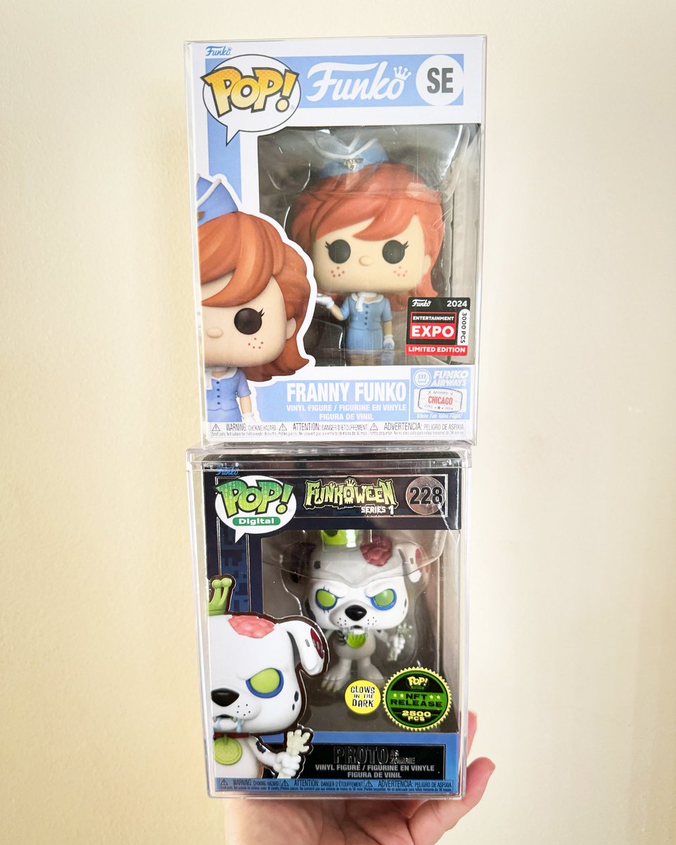 🔥mail call! Had to resort to getting them from the secondary market but couldn’t pass on these!! I don’t usually collect zombie stuff but Proto looks so good especially with the glow! And definitely had to have the first Franny released!! 😍 #funkonft #frannyfunko #c2e2 #funko