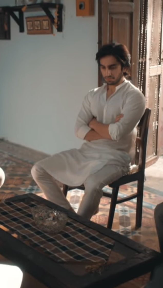 farhaad looked sooo goodddd

#hamzasohail #BRKRJ #burnsroadkayromeojuliet