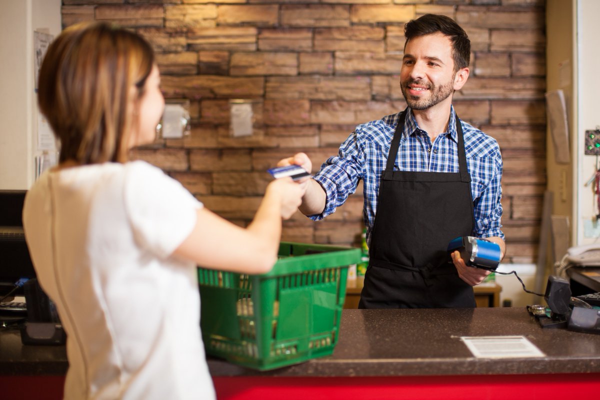 Many #retail workers feel neglected in terms of their technology needs. Spectralink's #EnterpriseMobility solutions can bridge this gap, providing modern and easy-to-use technology to enhance worker efficiency and satisfaction. #FrontlineWorkers  link-shortener.io/0mEYDP0JXPS4fJ…