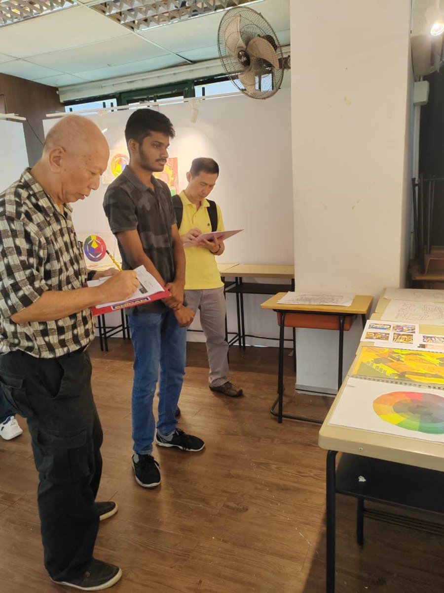 EricanOfficial_'s tweet photo. We‘ve just wrapped up an incredible Graphic Design exhibition organised by School of Media Art and Design.
All our Graphic Design students showcased their incredible artworks and their true love for creativity. Huge thanks to everyone who joined us for this creative journey! https://t.co/Yg0CbjWcH8