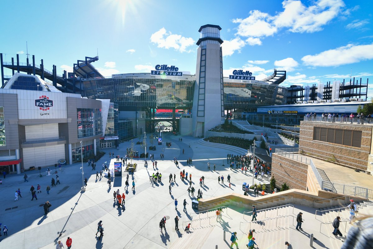 The #Lighthouse at @GilletteStadium is open Today (4/30/24) from 11 AM - 6 PM. Be aware, we will be CLOSED Wed May 1 & Thurs May 2 but OPEN again on Fri May 3! #GilletteStadium #PatriotPlace @PatriotPlace
