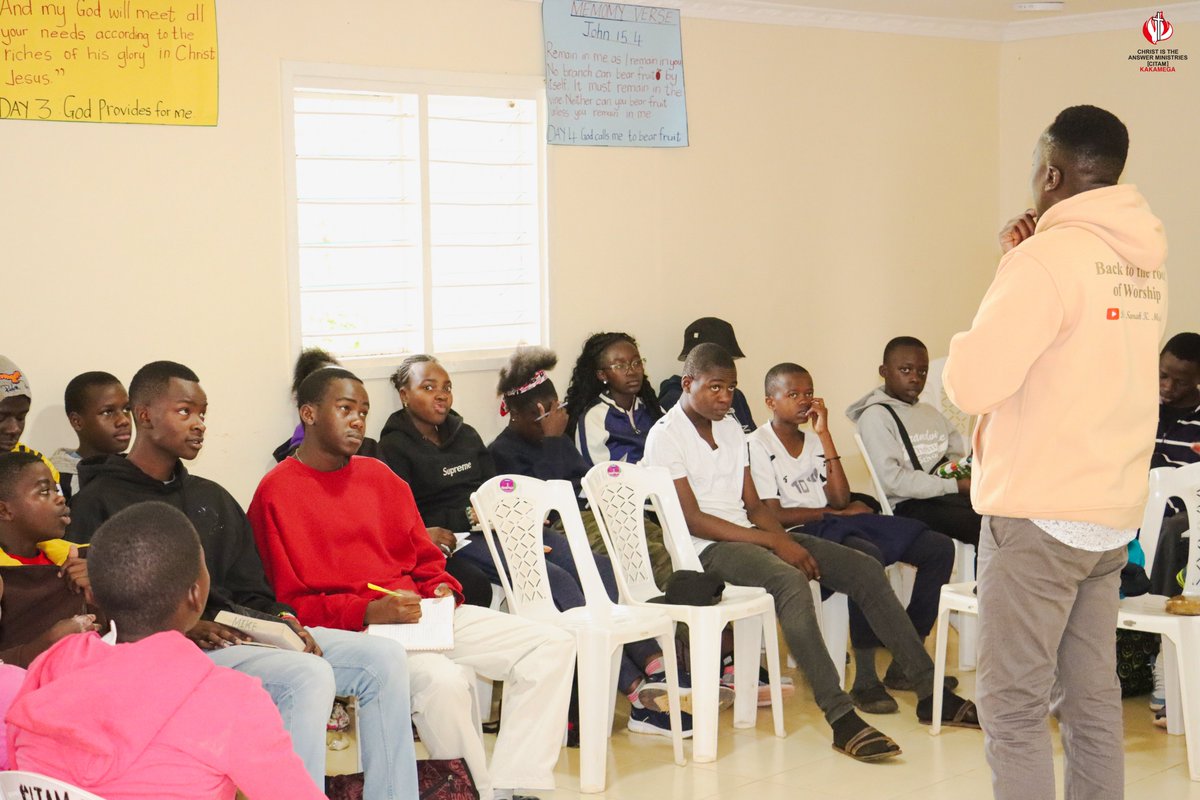 citamkakamega's tweet photo. Reflecting on the incredible moments from our #TeensWeek that ended on 26th April, We thank everyone who made it unforgettable!
#TakingNewTerritories
#TNT
#CITAMKakamega
#WhereChristIsTheAnswer https://t.co/JnDnYznZlh