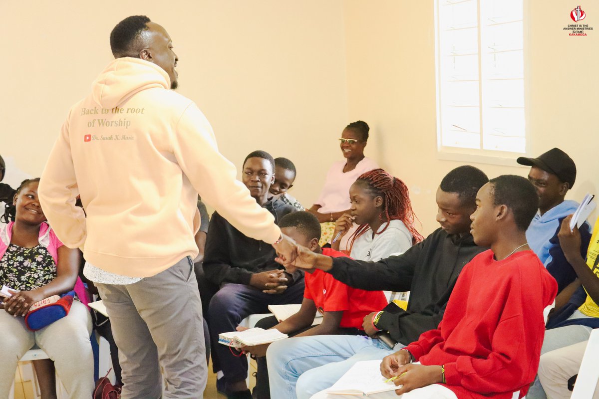 citamkakamega's tweet photo. Reflecting on the incredible moments from our #TeensWeek that ended on 26th April, We thank everyone who made it unforgettable!
#TakingNewTerritories
#TNT
#CITAMKakamega
#WhereChristIsTheAnswer https://t.co/JnDnYznZlh